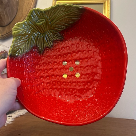 Vintage Strawberry Home Decor - Picture 7 of 16